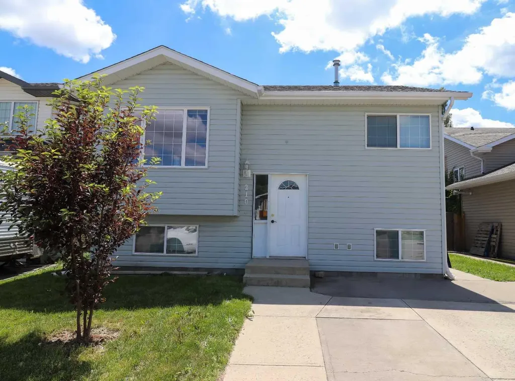 210 Chilcotin Road W Lethbridge AB T1K7N1