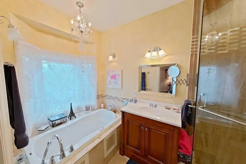 26 Jaspar Crescent Red Deer AB T4P0E2