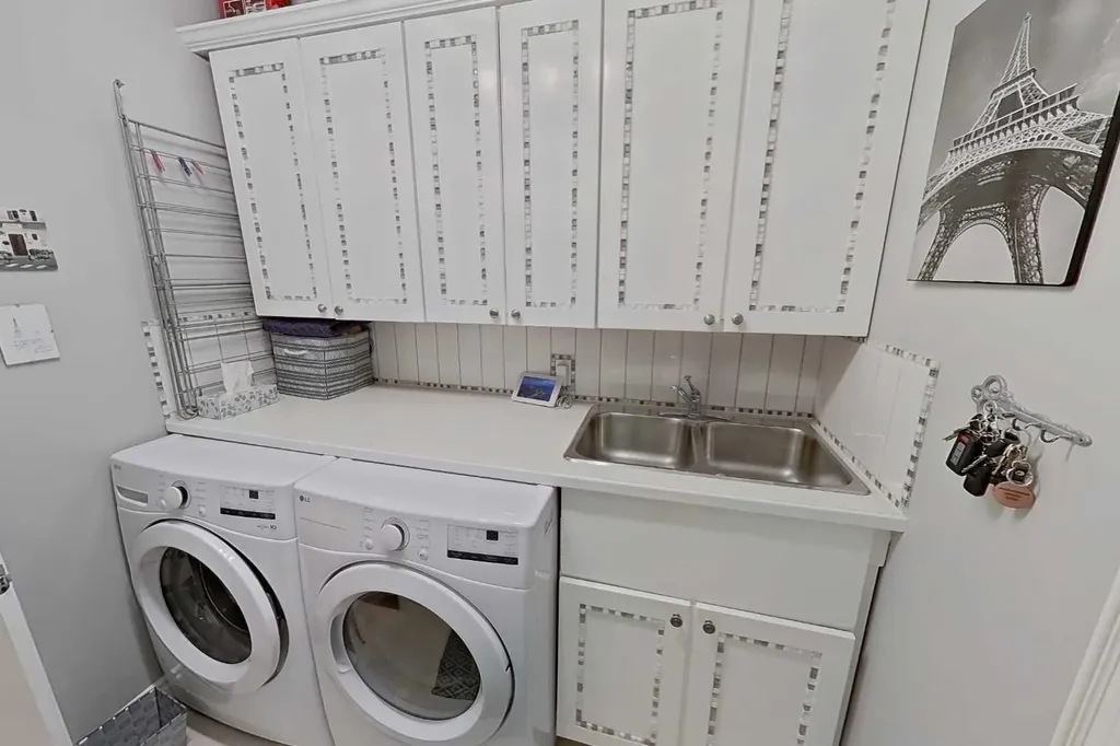 26 Jaspar Crescent Red Deer AB T4P0E2