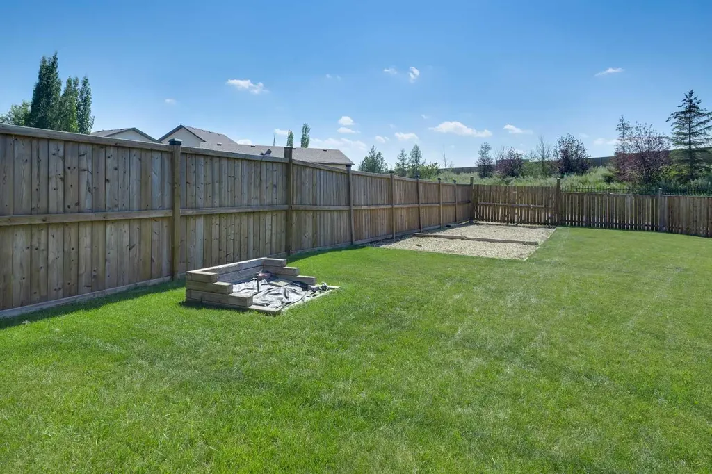 26 Jaspar Crescent Red Deer AB T4P0E2