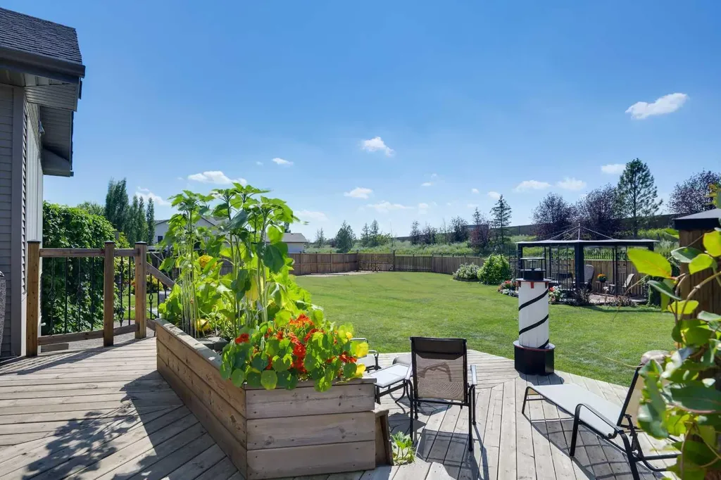 26 Jaspar Crescent Red Deer AB T4P0E2