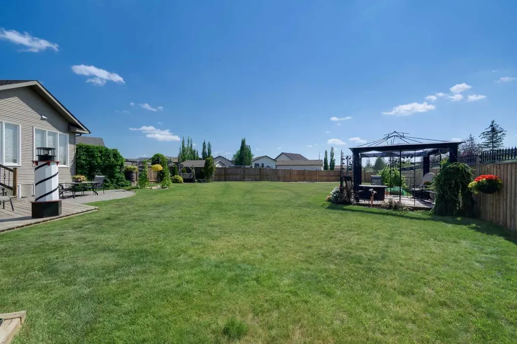 26 Jaspar Crescent Red Deer AB T4P0E2
