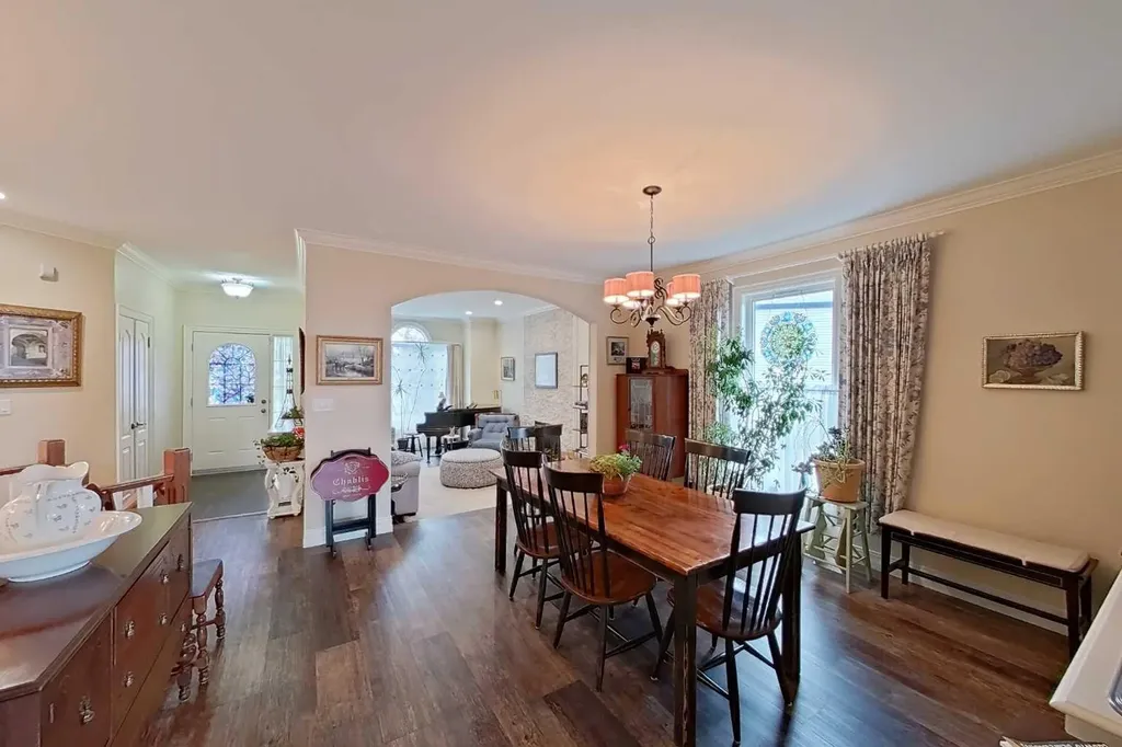26 Jaspar Crescent Red Deer AB T4P0E2