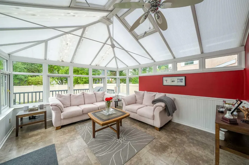 308 Douglasbank Drive SE Calgary AB T2Z 3C7