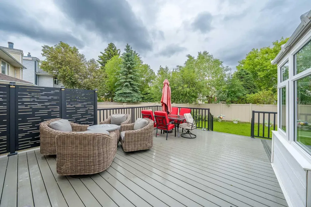 308 Douglasbank Drive SE Calgary AB T2Z 3C7