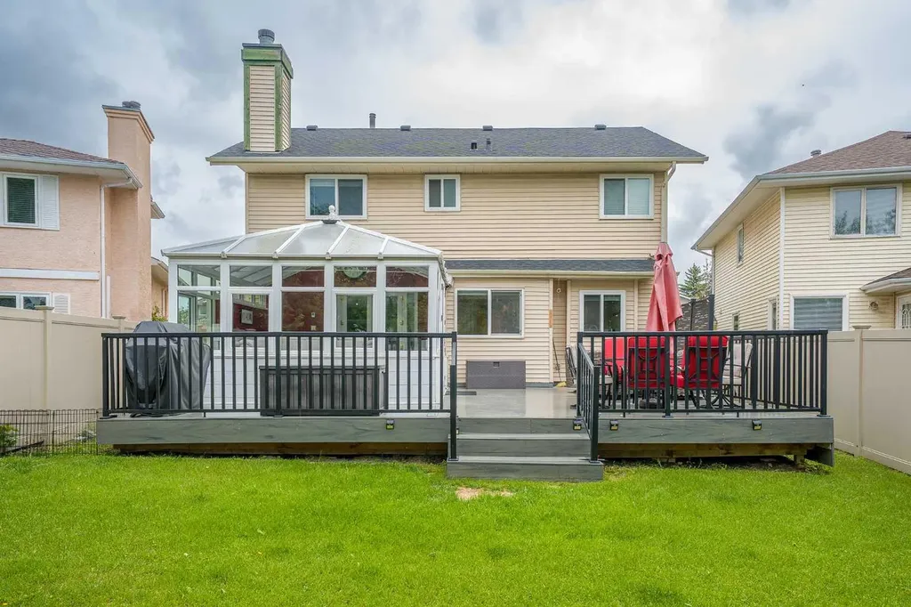 308 Douglasbank Drive SE Calgary AB T2Z 3C7
