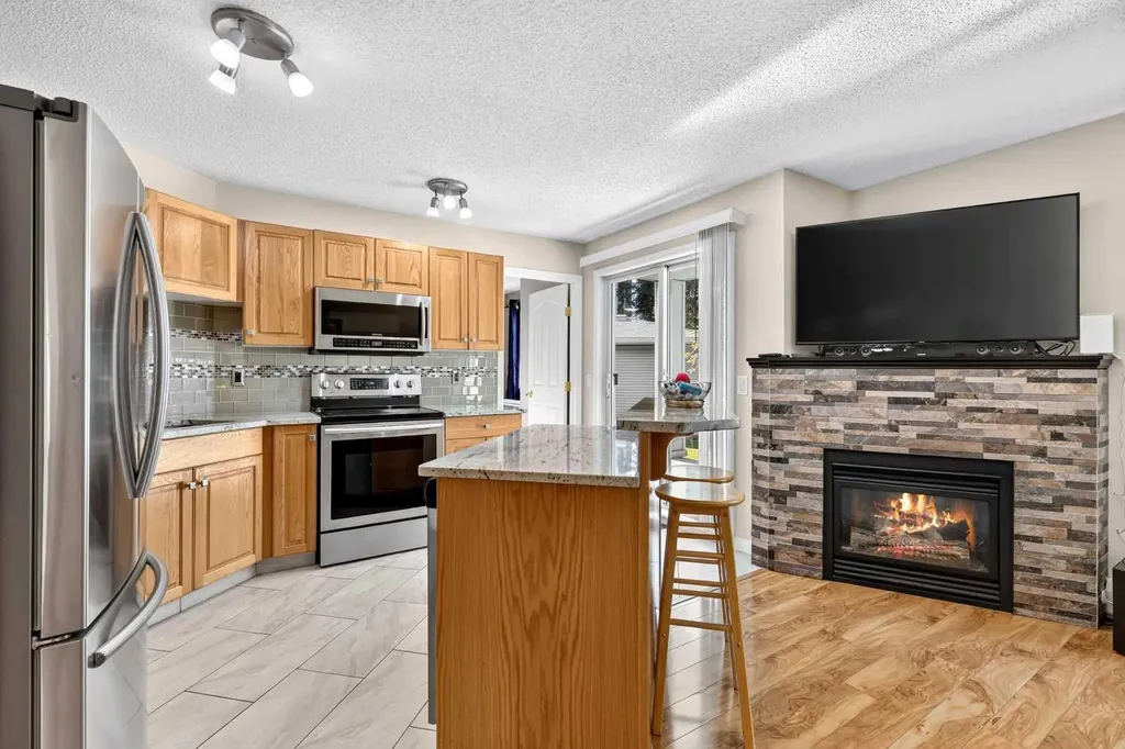 5105 Valleyview Park SE Calgary AB T2B 3R6