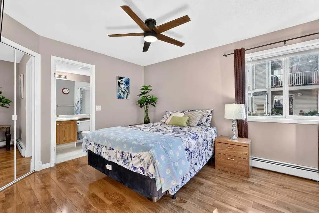 5105 Valleyview Park SE Calgary AB T2B 3R6