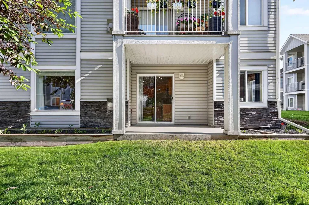 5105 Valleyview Park SE Calgary AB T2B 3R6