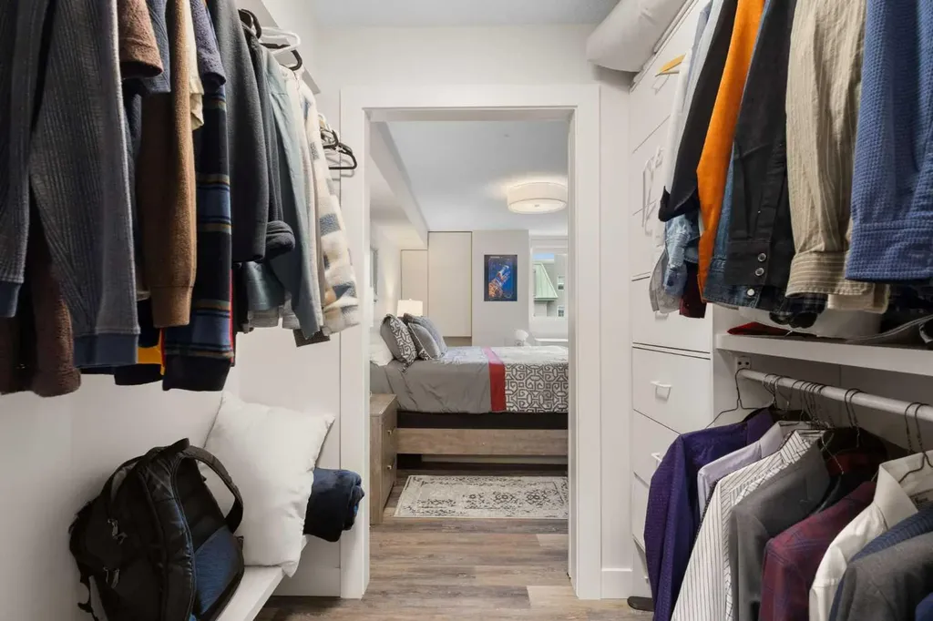 225 25 Avenue SW Calgary AB T2S 2V2