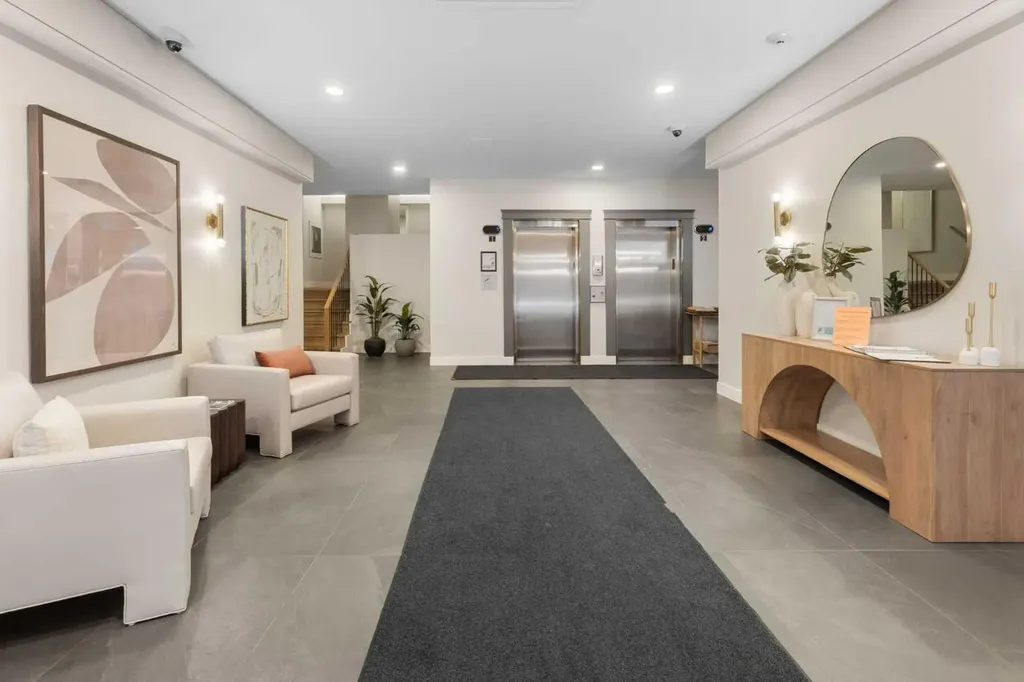 225 25 Avenue SW Calgary AB T2S 2V2