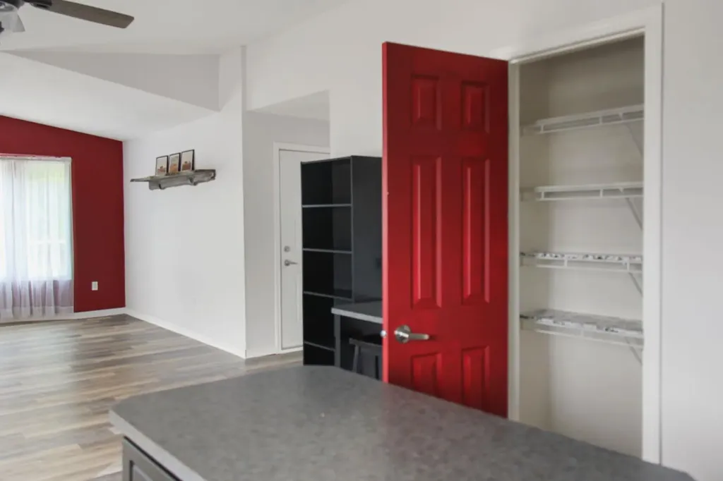 4932 51 Street Lougheed AB T0B 2V0