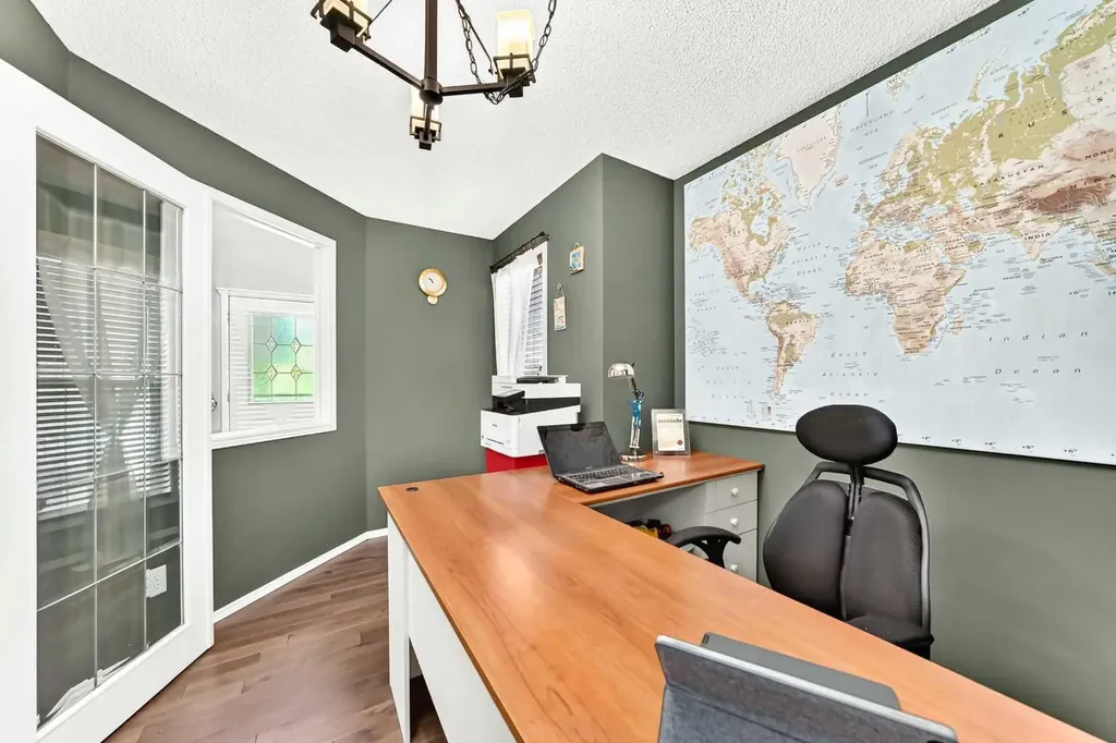38 Royal Oak Grove NW Calgary AB T3G 5P3