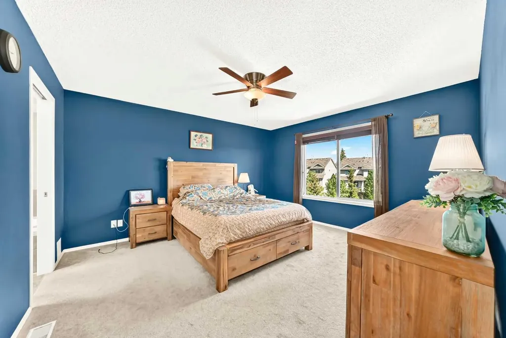 38 Royal Oak Grove NW Calgary AB T3G 5P3
