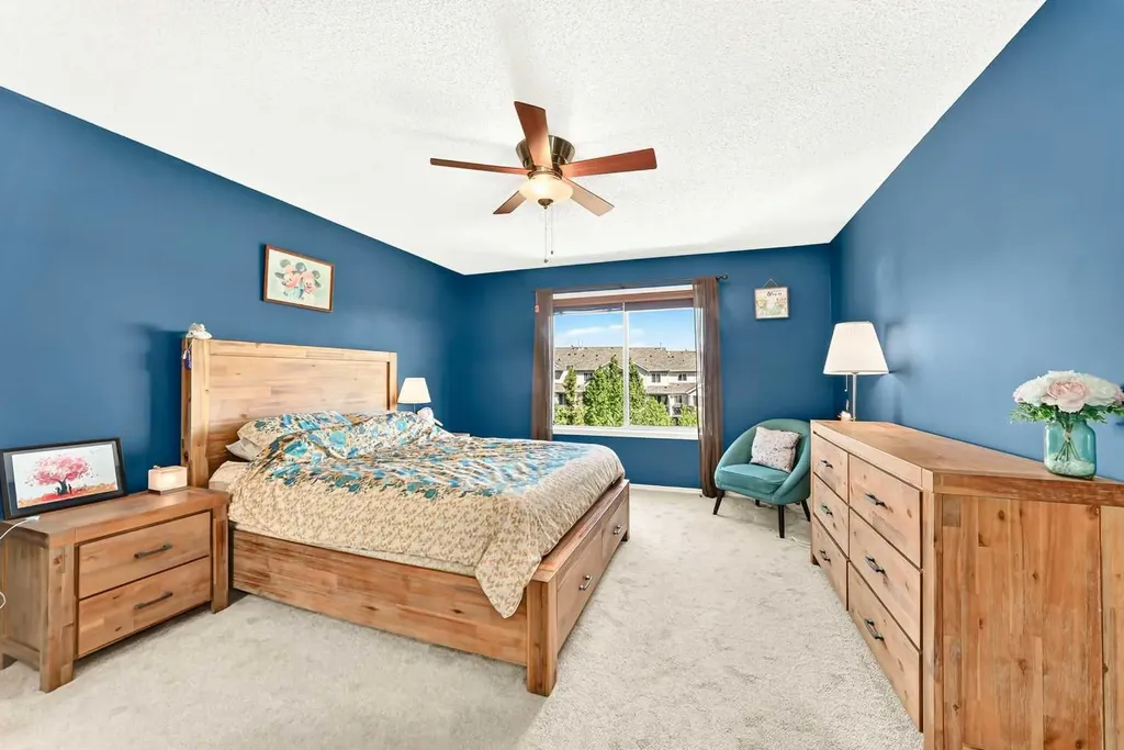 38 Royal Oak Grove NW Calgary AB T3G 5P3