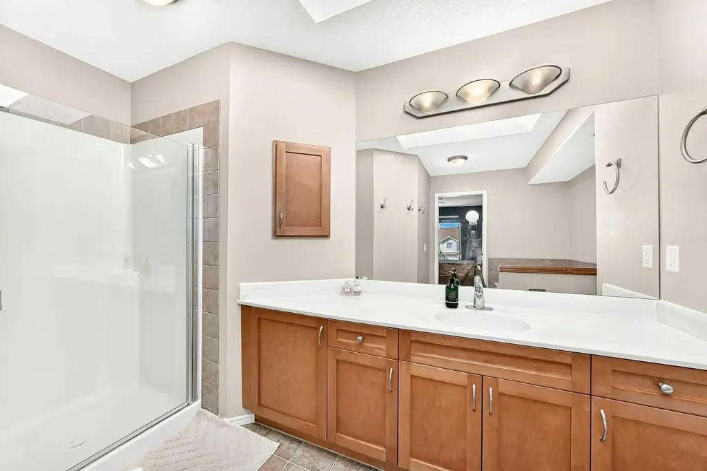 38 Royal Oak Grove NW Calgary AB T3G 5P3