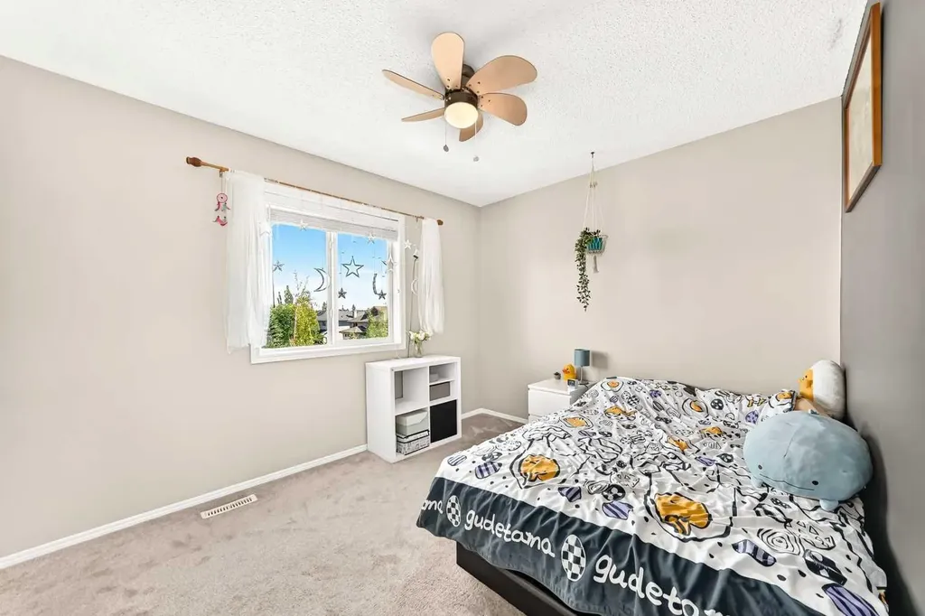 38 Royal Oak Grove NW Calgary AB T3G 5P3