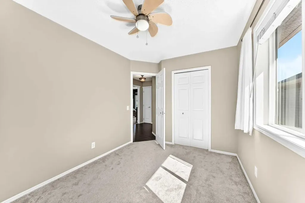 38 Royal Oak Grove NW Calgary AB T3G 5P3