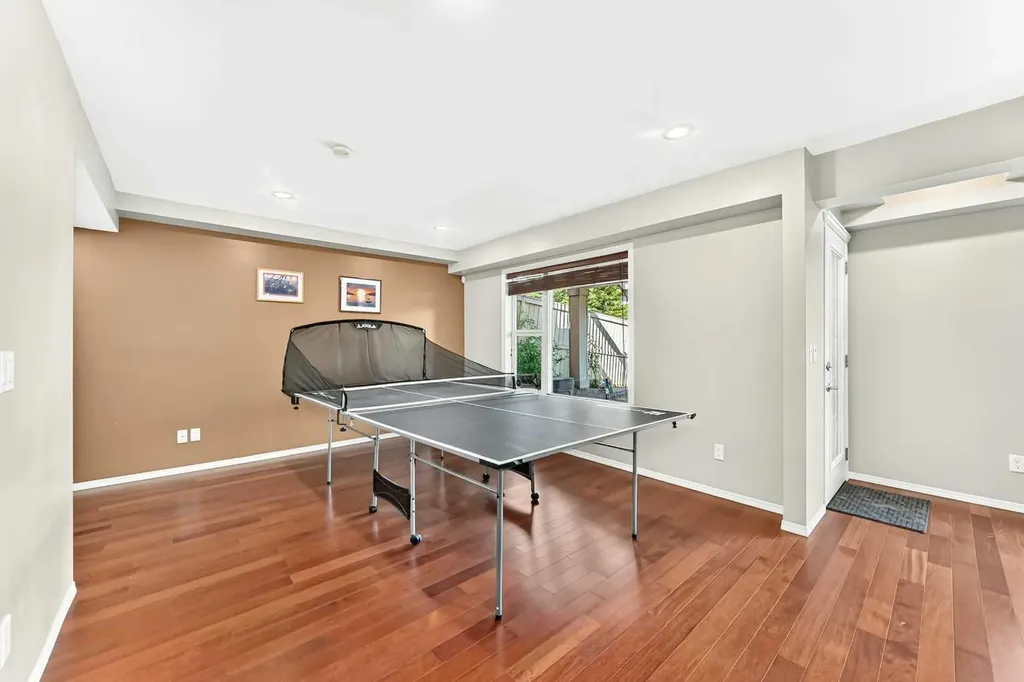38 Royal Oak Grove NW Calgary AB T3G 5P3