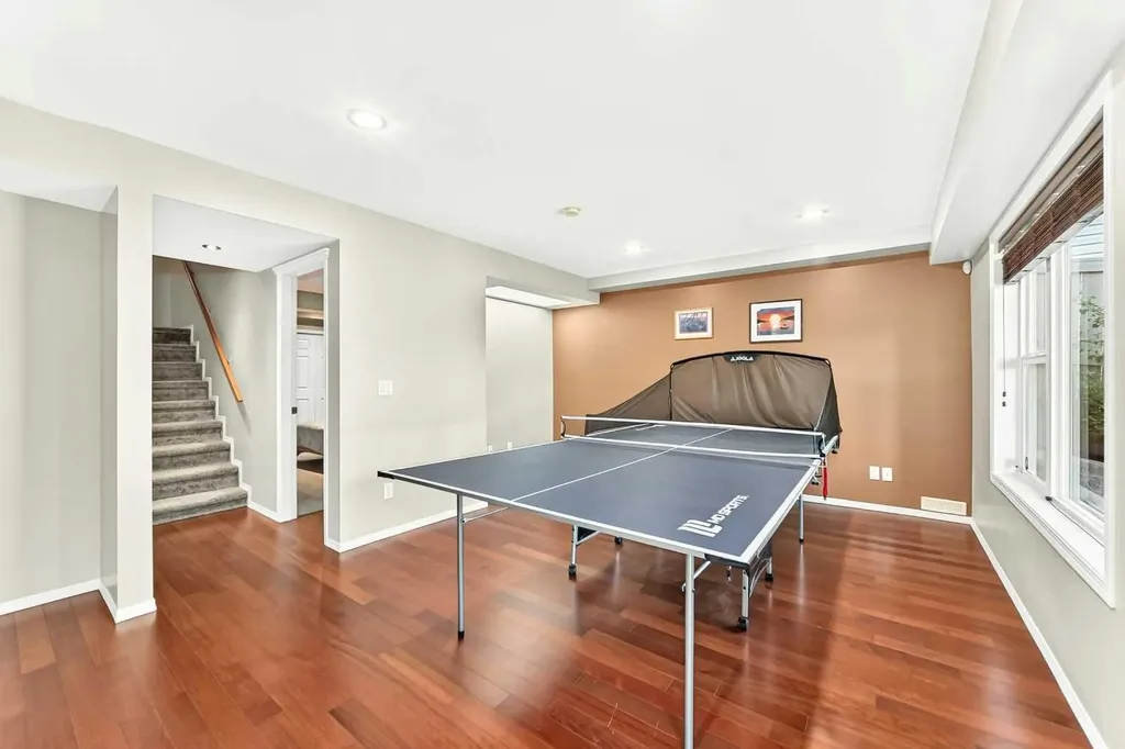 38 Royal Oak Grove NW Calgary AB T3G 5P3