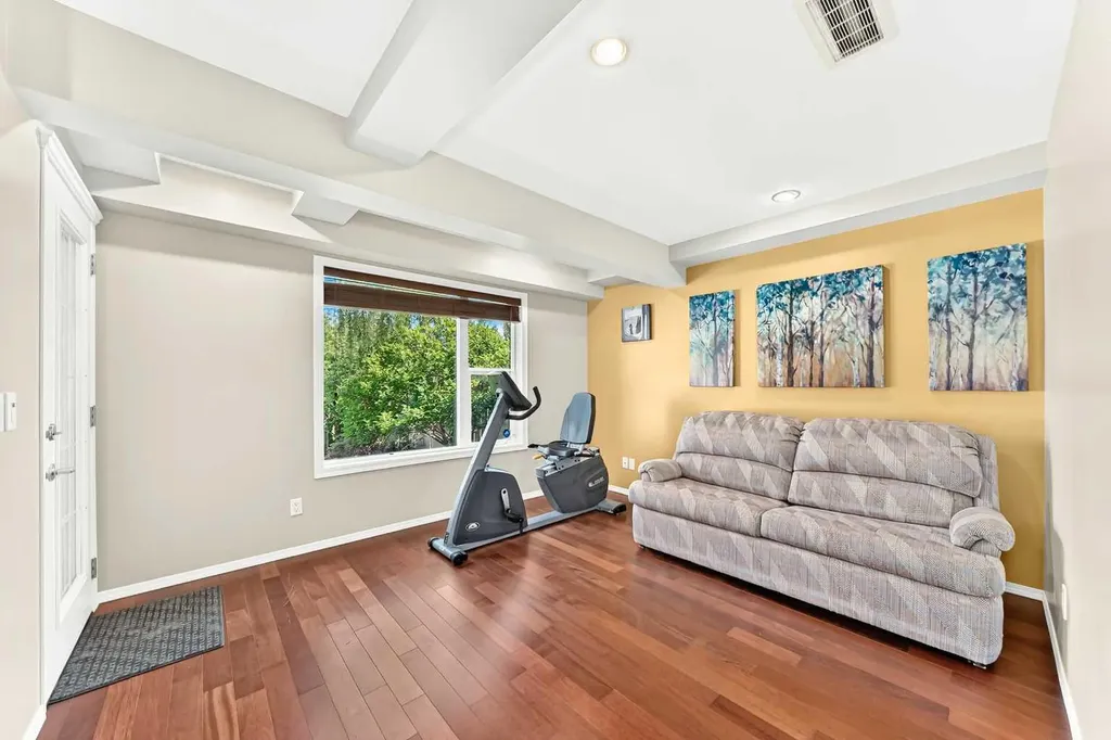 38 Royal Oak Grove NW Calgary AB T3G 5P3