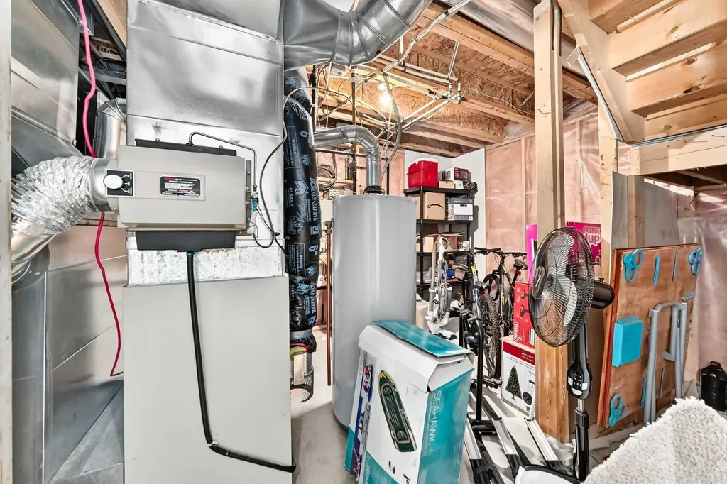 38 Royal Oak Grove NW Calgary AB T3G 5P3