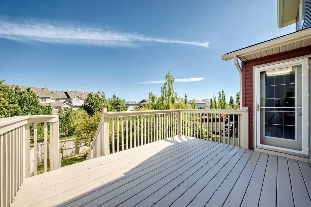 38 Royal Oak Grove NW Calgary AB T3G 5P3