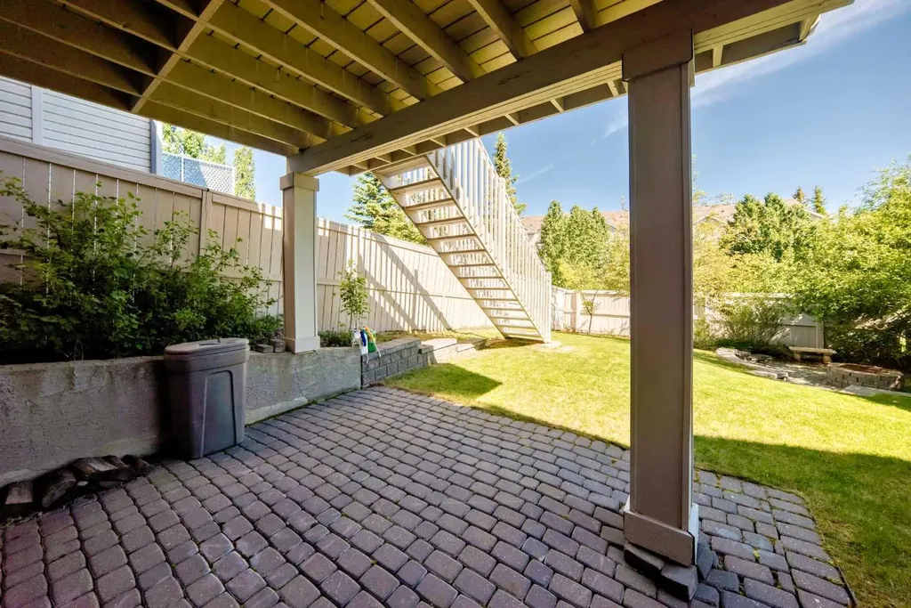 38 Royal Oak Grove NW Calgary AB T3G 5P3