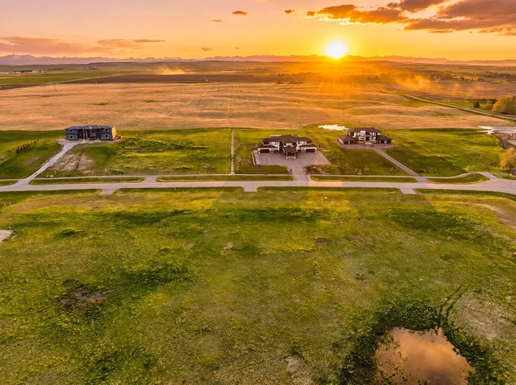 51 Aventerra Way Rural Rocky View County AB T3Z 0A9