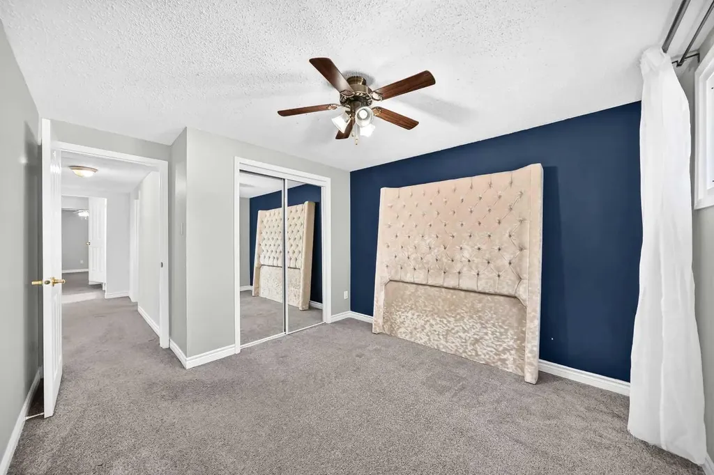 2124B 52 Avenue SW Calgary AB T3E 1K3