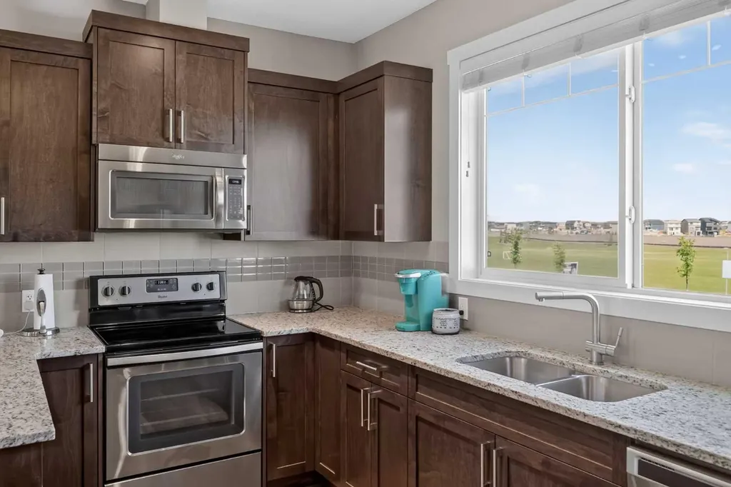 1531 Symons Valley Parkway NW Calgary AB T3P 0R8