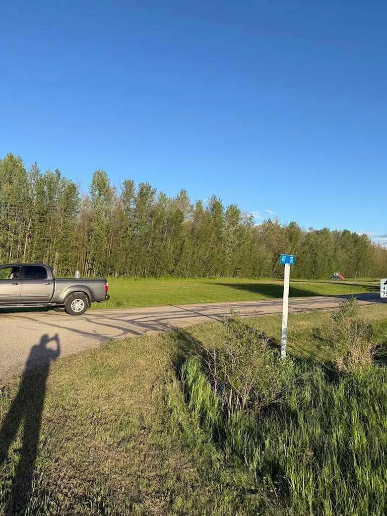 616 Highway Rural Brazeau County AB T7A1R9