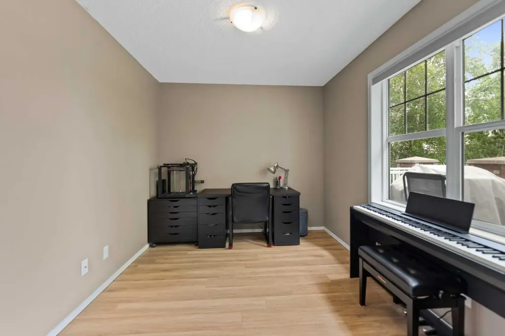 7171 Coach Hill Road SW Calgary AB T3H 3R7