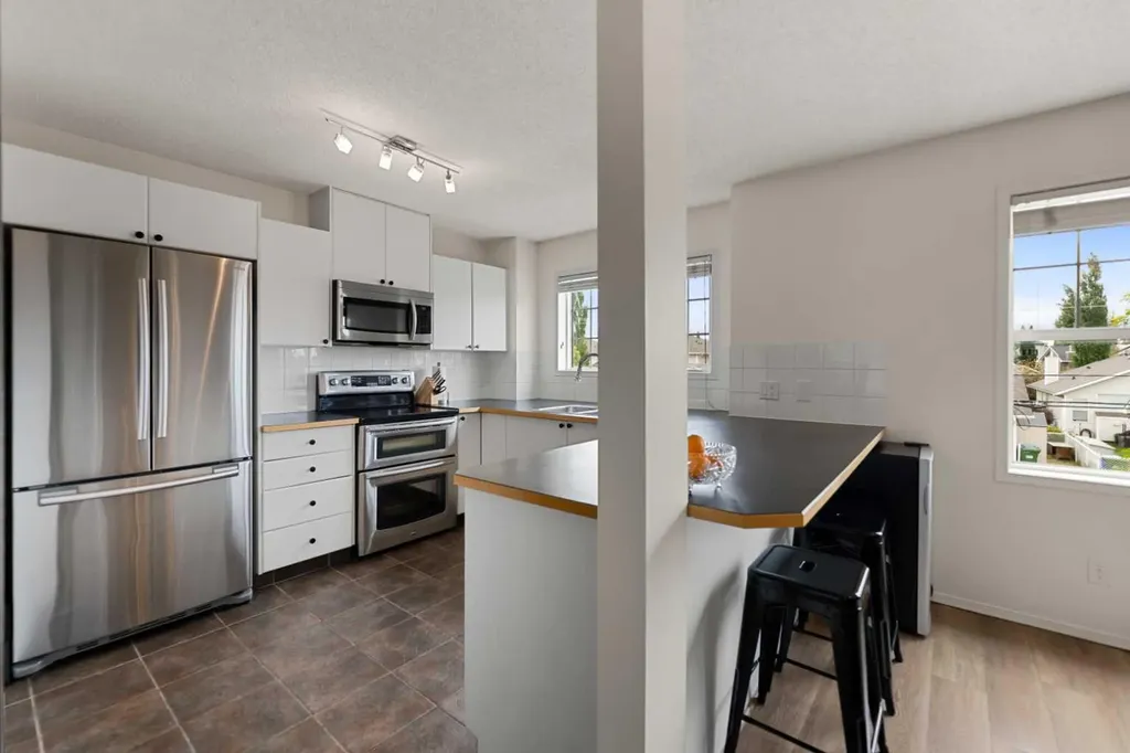 7171 Coach Hill Road SW Calgary AB T3H 3R7