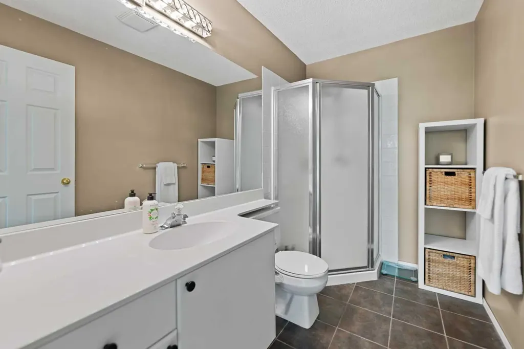 7171 Coach Hill Road SW Calgary AB T3H 3R7
