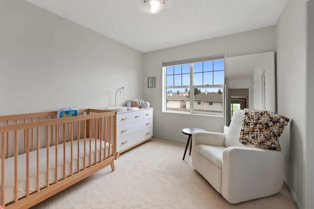 7171 Coach Hill Road SW Calgary AB T3H 3R7