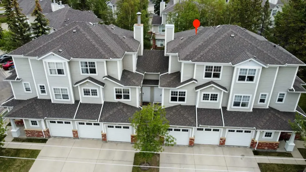 7171 Coach Hill Road SW Calgary AB T3H 3R7