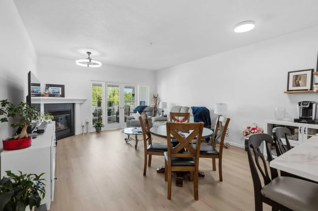 43 Westlake Circle Strathmore AB T1P1T9