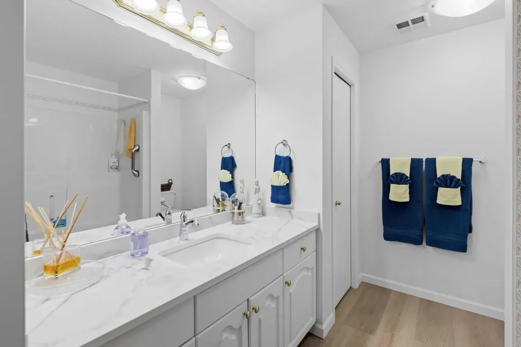 43 Westlake Circle Strathmore AB T1P1T9