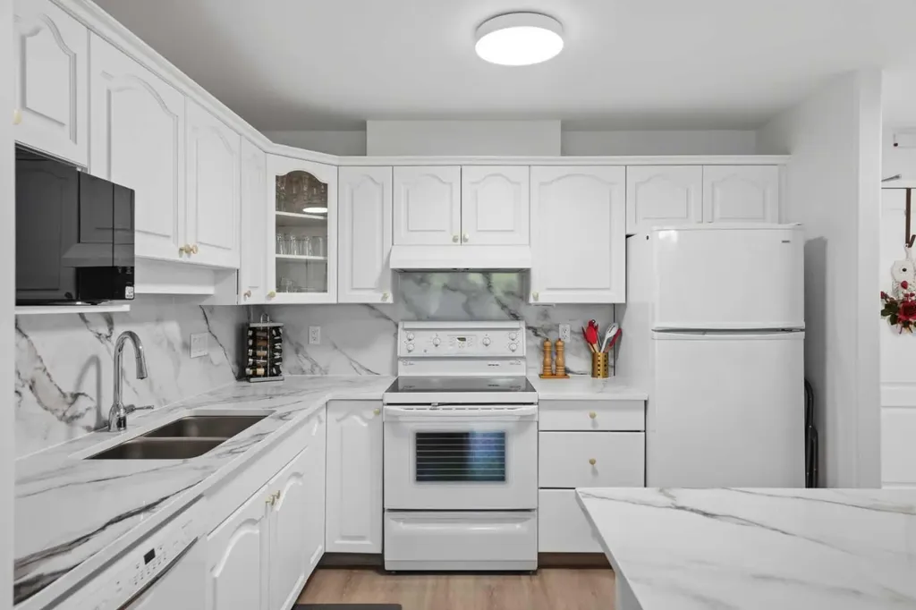 43 Westlake Circle Strathmore AB T1P1T9
