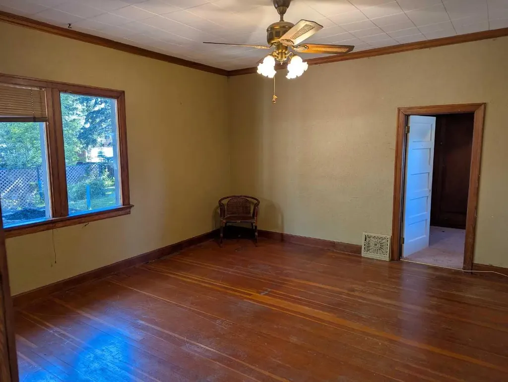 306 Windsor Avenue Diamond Valley AB T0L 2A0