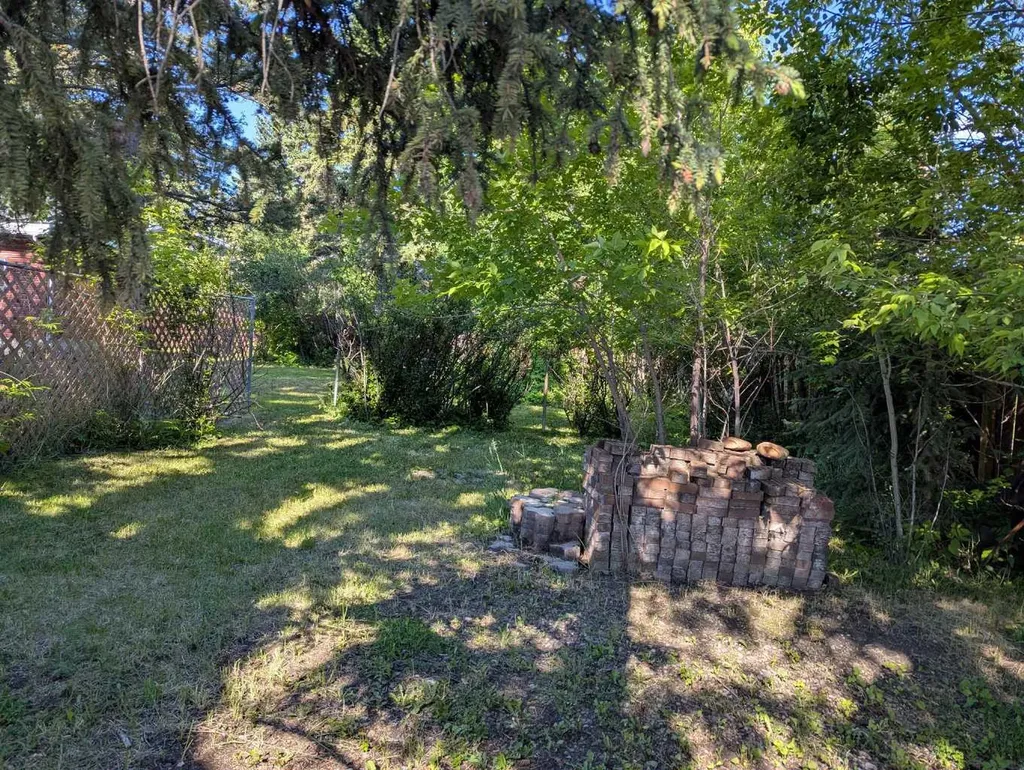 306 Windsor Avenue Diamond Valley AB T0L 2A0