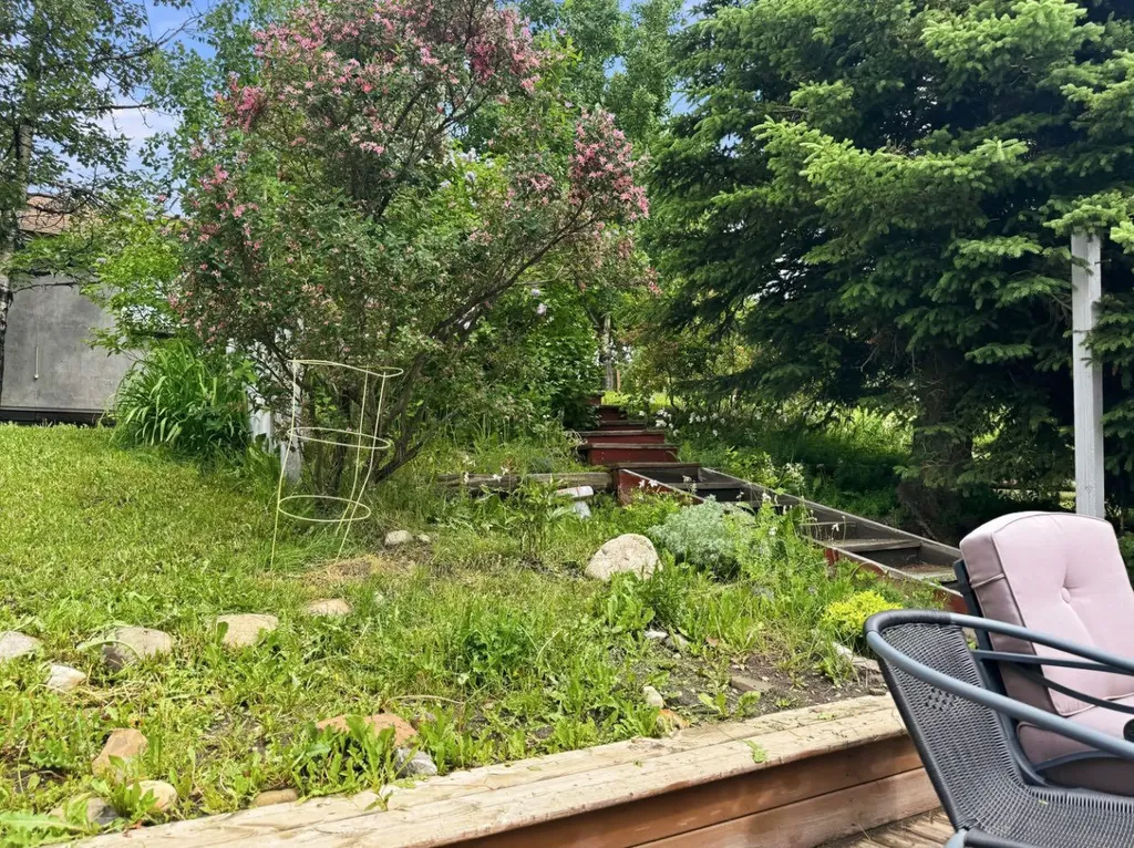 10214 97 Avenue Grande Cache AB t0e0y0