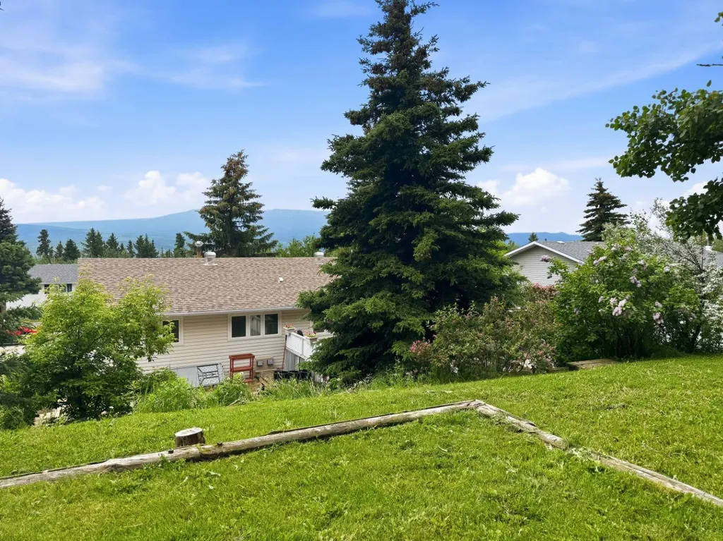 10214 97 Avenue Grande Cache AB t0e0y0