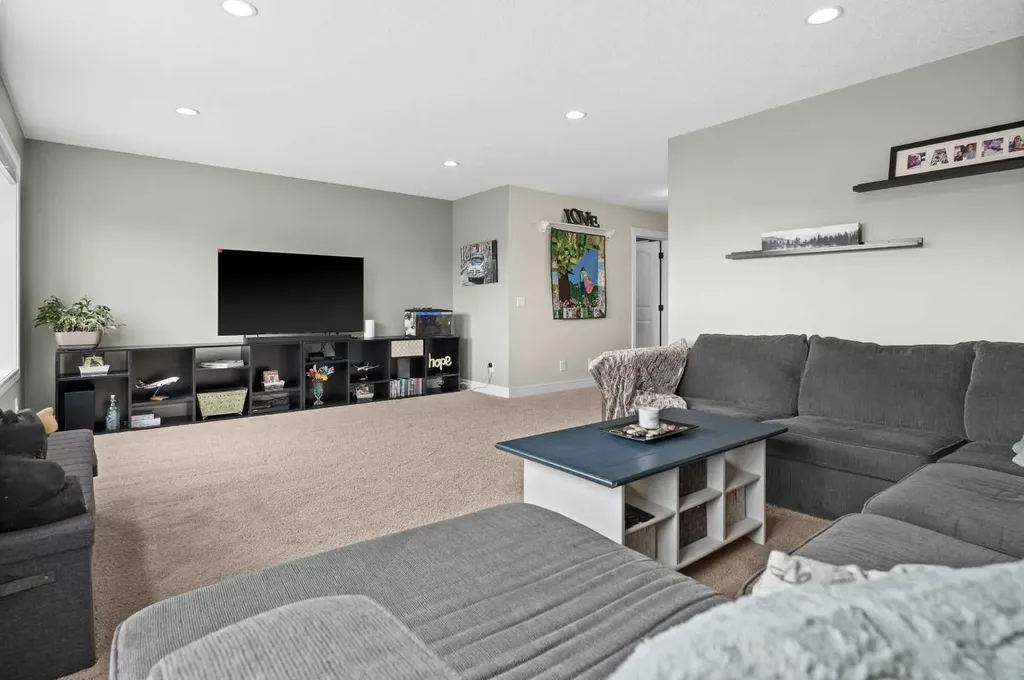 144 Silverado Skies Manor SW Calgary AB T2X 0K2