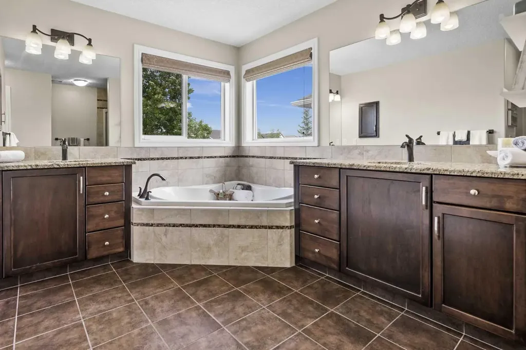 144 Silverado Skies Manor SW Calgary AB T2X 0K2