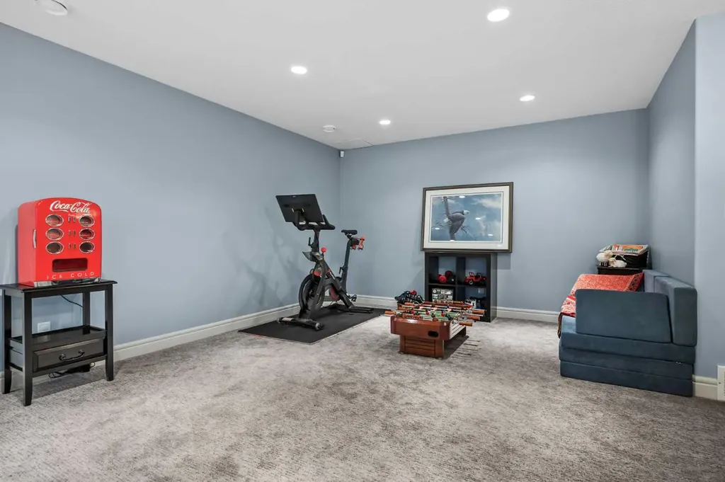 144 Silverado Skies Manor SW Calgary AB T2X 0K2