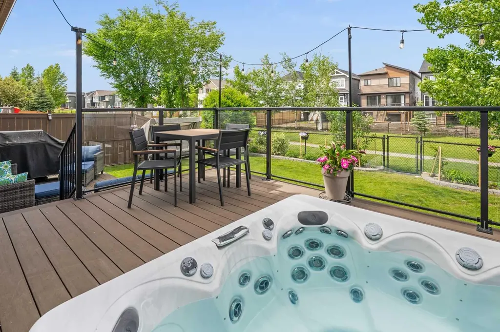 144 Silverado Skies Manor SW Calgary AB T2X 0K2