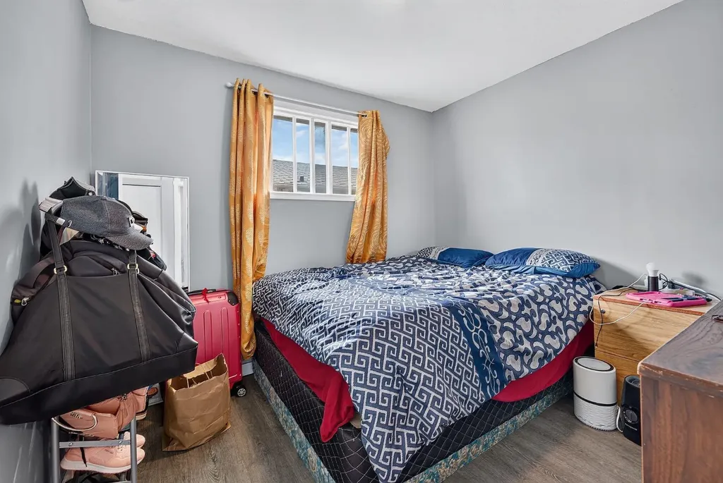 200 Fonda Drive SE Calgary AB T2A 6E6