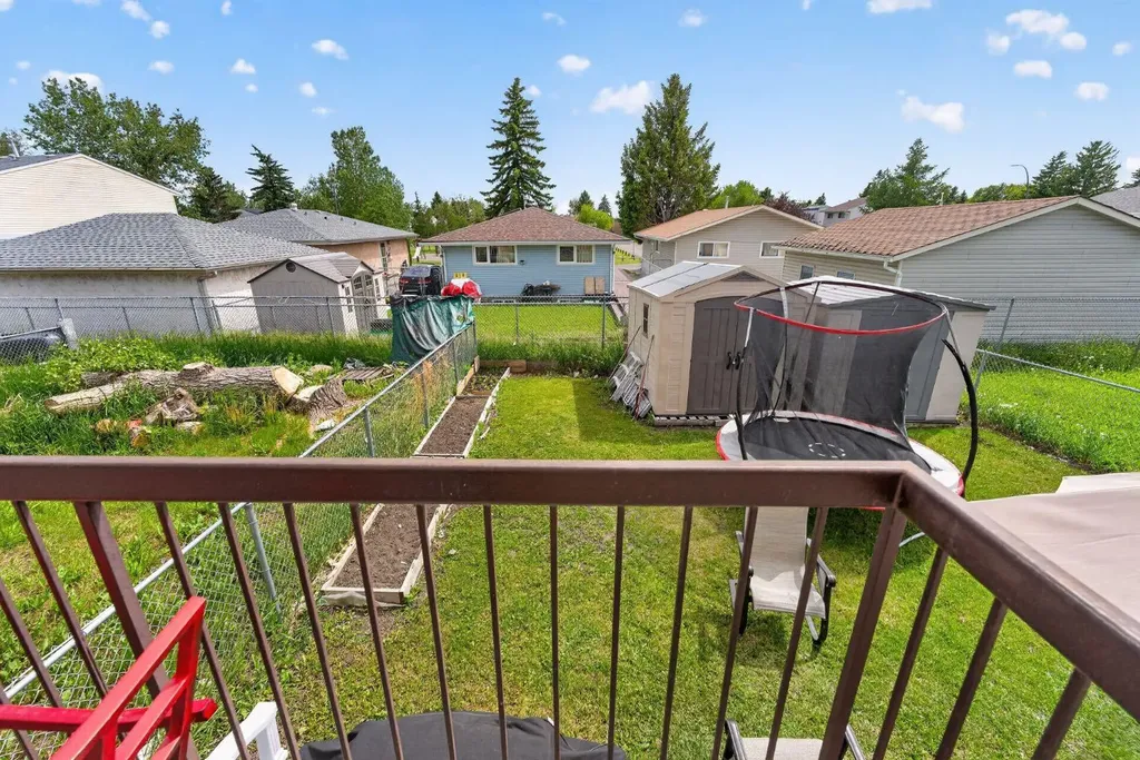 200 Fonda Drive SE Calgary AB T2A 6E6